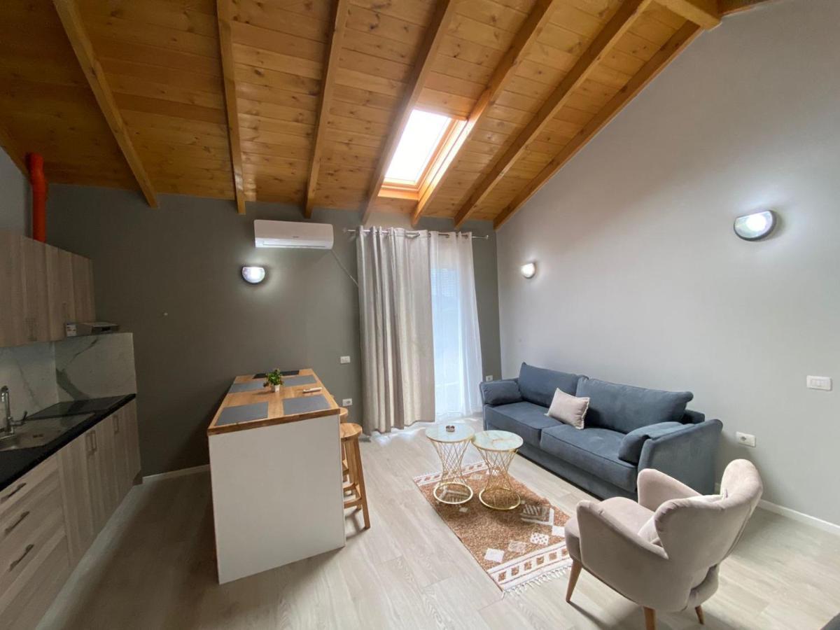 Villa Yseni Orikumi Exteriér fotografie