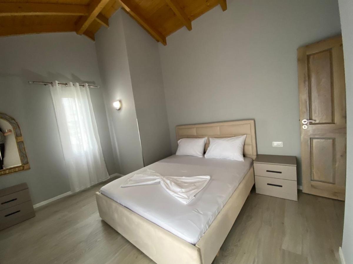 Villa Yseni Orikumi Exteriér fotografie