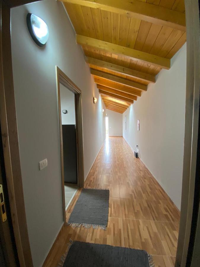 Villa Yseni Orikumi Exteriér fotografie