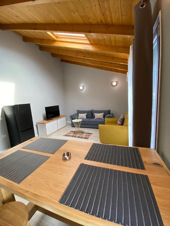 Villa Yseni Orikumi Exteriér fotografie
