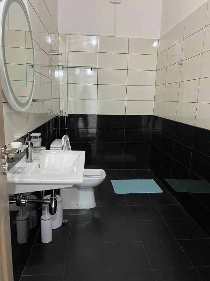 Villa Yseni Orikumi Exteriér fotografie